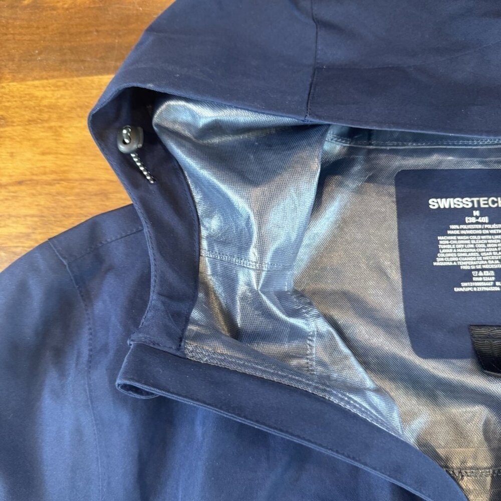 SWISSTECH MEN'S DARK BLUE RAIN/WEATHER COAT / SIZE Medium - Picture 6 of 9